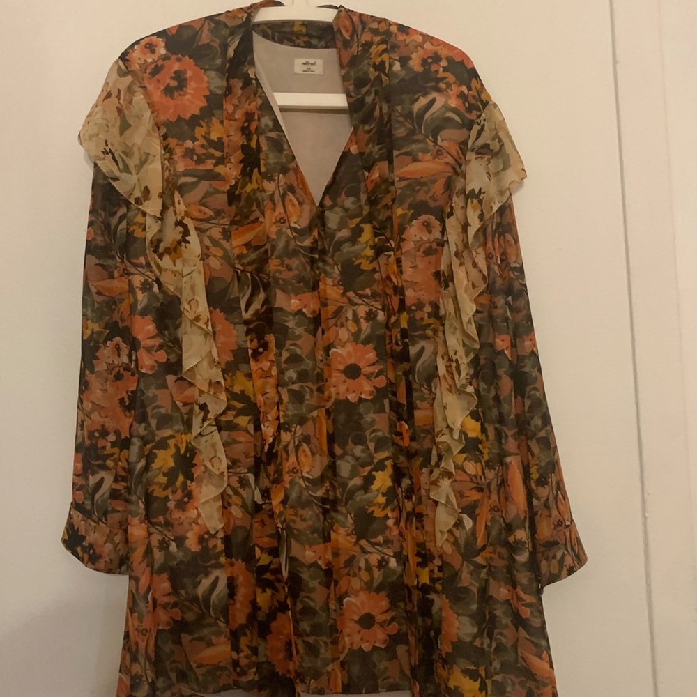 Wilfred long sleeve Aritzia Floral dress in xs